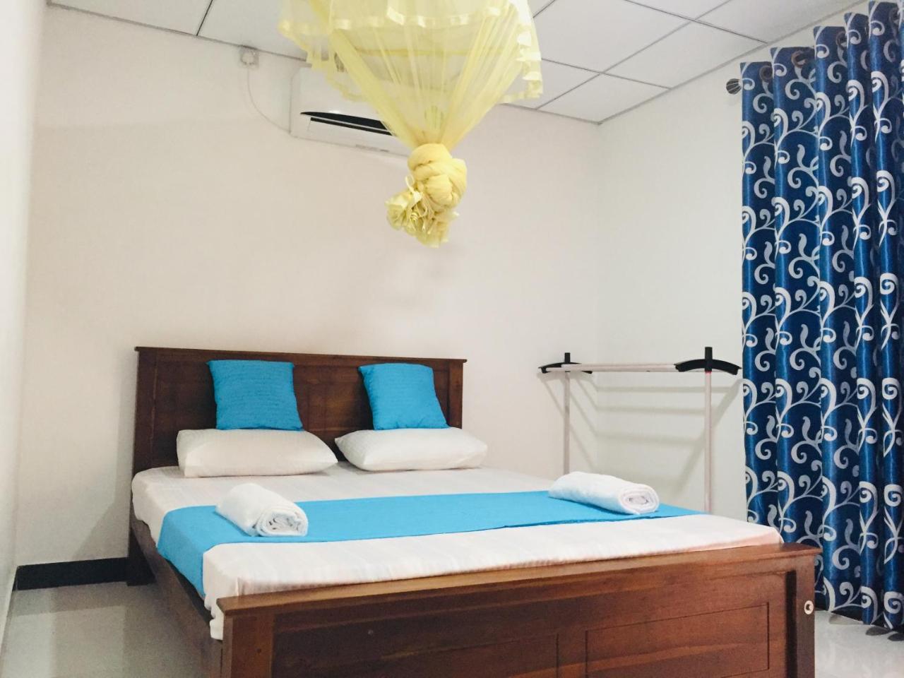 Malee Homestay Polonnaruwa Buitenkant foto